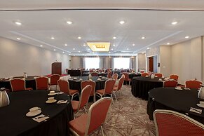 THE Landing Hotel & Conference Center