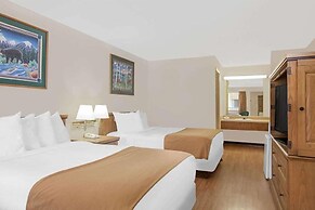 Courtyard Hotel & Event Center