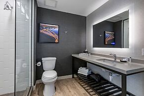 Cambria Hotel Austin Airport