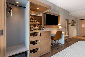 Cambria Hotel Austin Airport
