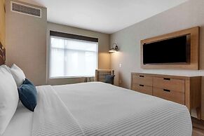 Cambria Hotel Austin Airport