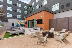 Cambria Hotel Austin Airport