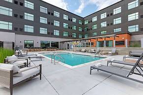 Cambria Hotel Austin Airport