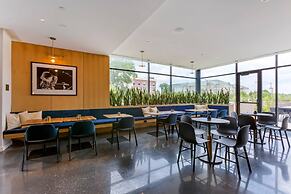 Cambria Hotel Austin Airport