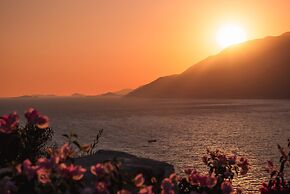 GÜMÜŞ YAZAR  HOTEL