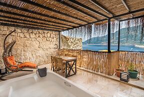 GÜMÜŞ YAZAR  HOTEL