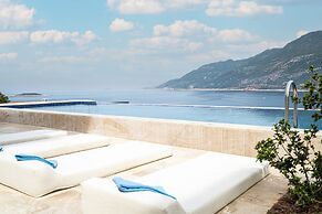 GÜMÜŞ YAZAR  HOTEL