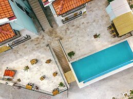 GÜMÜŞ YAZAR  HOTEL