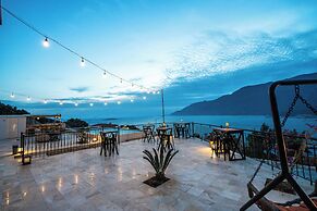 GÜMÜŞ YAZAR  HOTEL