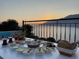 GÜMÜŞ YAZAR  HOTEL