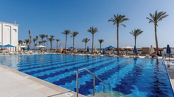 SUNRISE Remal Beach Resort