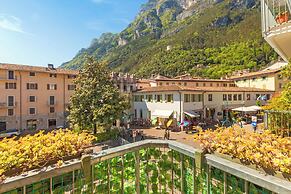 Riva Dante Apartment