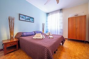 Riva Dante Apartment