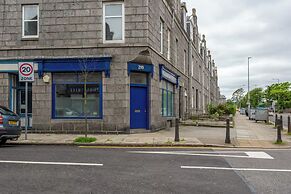 Cozy West End Aberdeen 1 Bed Flat Easy Access