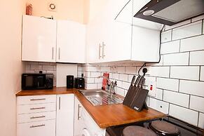 The Summit West End - 1BR Cosy Flat, Central, Wifi