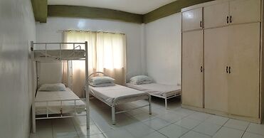 OYO 800 Ddd Habitat Dormtel Bacolod