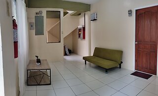 OYO 800 Ddd Habitat Dormtel Bacolod