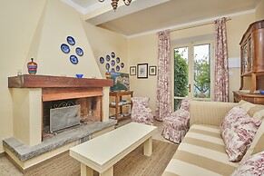 Marciana Hills Apartments