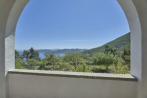 Marciana Hills Apartments