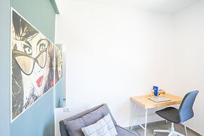 Vibrant Seaside Stay with Balcony by Sea N' Rent