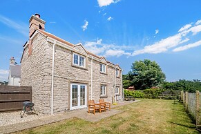 West Bay Holiday Home