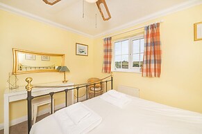 West Bay Holiday Home