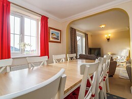 West Bay Holiday Home
