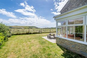 West Bay Holiday Home