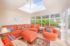 West Bay Holiday Home