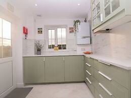 West Bay Holiday Home