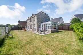 West Bay Holiday Home