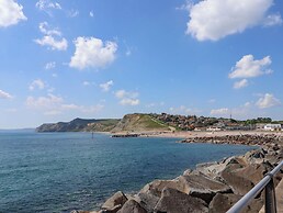 West Bay Holiday Home
