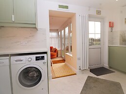 West Bay Holiday Home