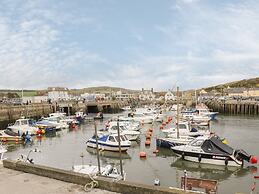 West Bay Holiday Home