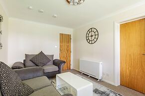 Summit Central - Quiet 2BR Flat, Wifi, Parking