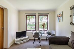 Summit Central - Quiet 2BR Flat, Wifi, Parking