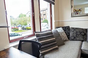 Stylish 2-bed Apartment w/ Kitchen, Ultrafast Wifi