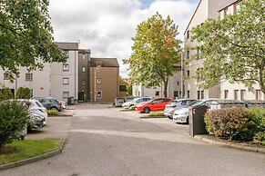 Stylish 2-bed Apartment w/ Kitchen, Ultrafast Wifi