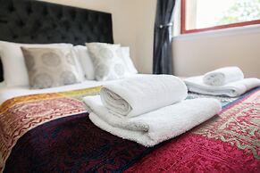 Stylish 2-bed Apartment w/ Kitchen, Ultrafast Wifi