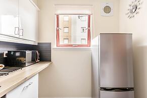 Stylish 2-bed Apartment w/ Kitchen, Ultrafast Wifi