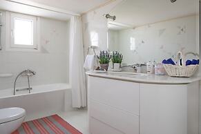 Sunset Home with sea view