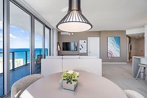 Hyde Beach House Luxury Condo-resort 2 Bedroom Condo by RedAwning