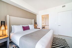 Hyde Beach House Luxury Condo-resort 2 Bedroom Condo by RedAwning