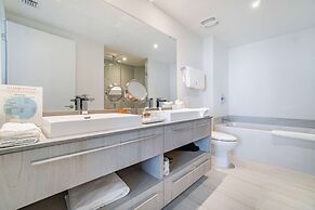 Hyde Beach House Luxury Condo-resort 2 Bedroom Condo by RedAwning