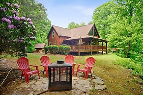 Tree Top Lodge - Gorgeous Lake Cabin With Hot Tub & Magnificent Views 