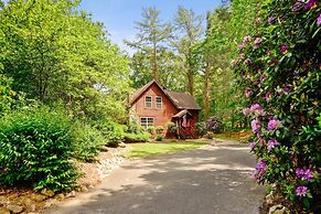 Tree Top Lodge - Gorgeous Lake Cabin With Hot Tub & Magnificent Views