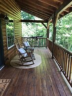 Tree Top Lodge - Gorgeous Lake Cabin With Hot Tub & Magnificent Views