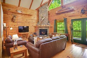 Tree Top Lodge - Gorgeous Lake Cabin With Hot Tub & Magnificent Views