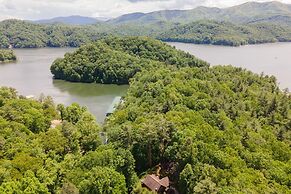 Tree Top Lodge - Gorgeous Lake Cabin With Hot Tub & Magnificent Views
