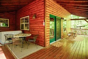 Tree Top Lodge - Gorgeous Lake Cabin With Hot Tub & Magnificent Views